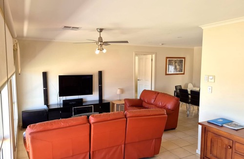 Moonta Bay Hotel | Gippys, Moonta Bay, Yorke Peninsula