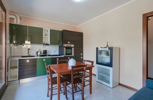 Lugana Apartment | Girasole Apartment - with air conditioning, garage and WiFi