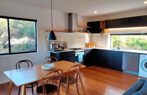 Federal Villa | Girayir Cottage