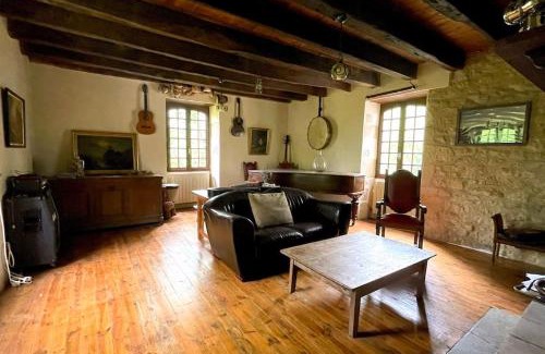 Naussac House | Gite à la campagne - Rouergue-Lot-Aveyron