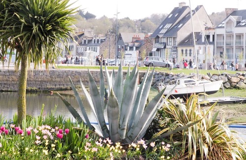 Plerin House | Gite, 10 minutes plage des Rosaires, 2/4 persons