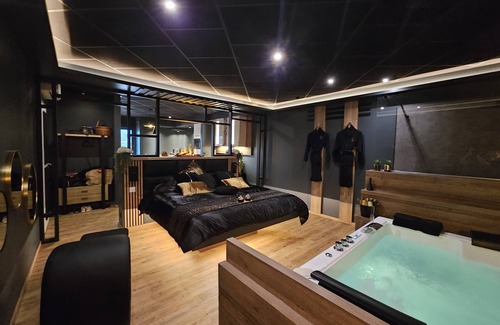 Dommartin-la-Chaussee House | Gite 3 - Suite VIP - Love Room