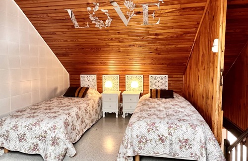 Saint-Evarzec House | Gîte 4/6 pers, l'escale des elfes with covered and heated swimming pool, near the sea