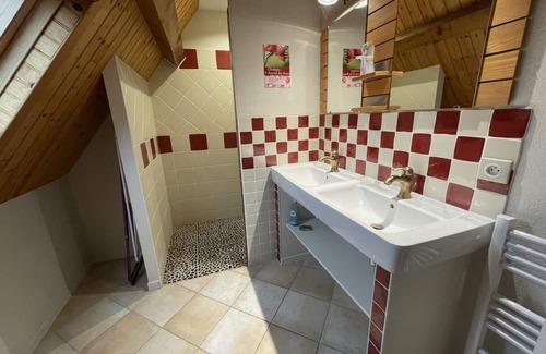 Chedigny House | Gite 4* Lys near Beauval/Chenonceau/Tours heated indoor pool