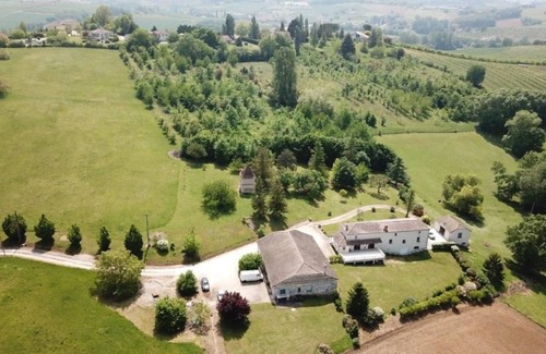 Sainte-Livrade-sur-Lot Cottage | Gite 90 m2 lot-et-Garonne / 6 people