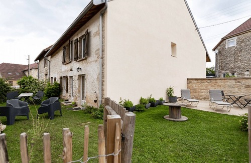 Aiglepierre House | Gite Abricosy du Jura: Holiday home for 6 people between Arbois and Salins les B