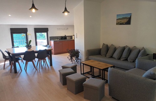 Beaumes-de-Venise Apartment | Gîte at the foot of the Dentelles de Montmirail, enchanting setting, guaranteed relaxation.