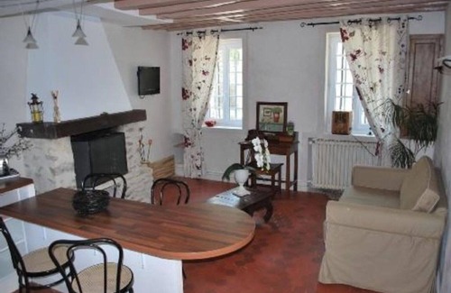 Le Plessis-Luzarches Cottage | GITE AUX FLEURS DE CERISES - Le Plessis Luzarches (95) 4 people