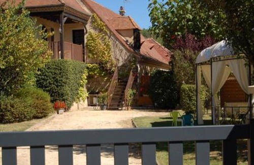 Tremolat Apartment | Gite Avec SA Piscine ET SON Parc Prives