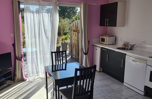 Theix-Noyalo House | Gîte Camaloth adapted for people with motor disabilities