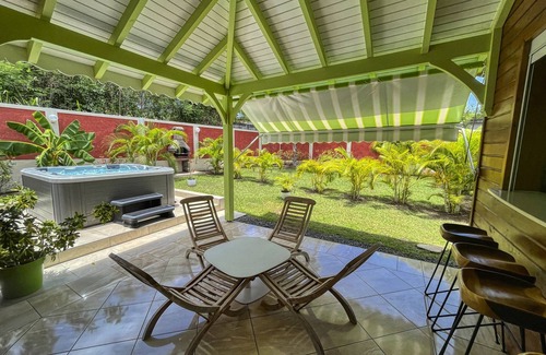 Massioux House | "Gite Campeche Flowers" in Anse Bertrand -4/6 P