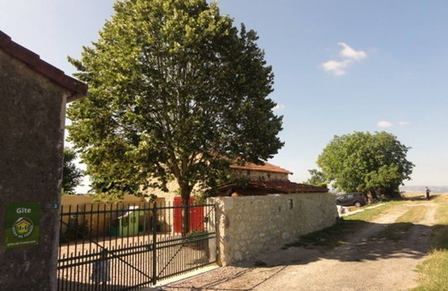 Charroux Cottage | Gite Charroux - Allier, 3 bedrooms, 7 persons