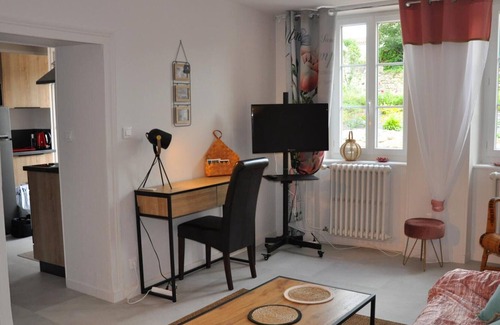 Charroux House | Gite Charroux - Allier, 2 bedrooms, 4 persons