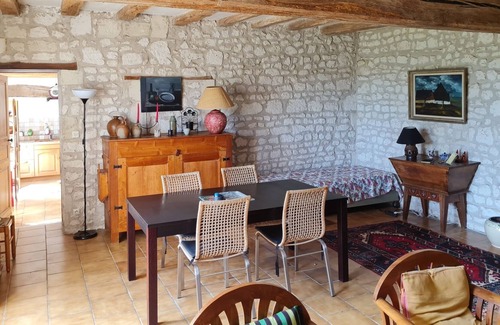 Restigne House | Gîte "Chez Nicole" in the heart of the Loire castles