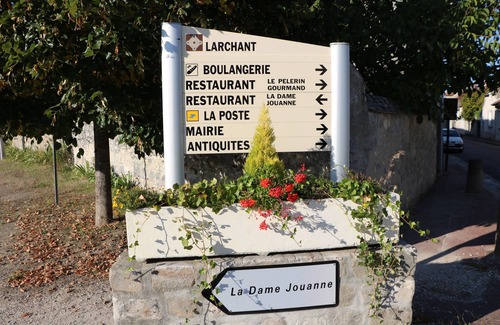 Larchant Cottage | GITE DAME JOUANNE - Nature stay near the Fontainebleau Forest