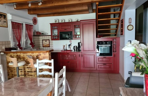 Changey Villa | Gite de Charmes en Pays de Langres, Ville Historique