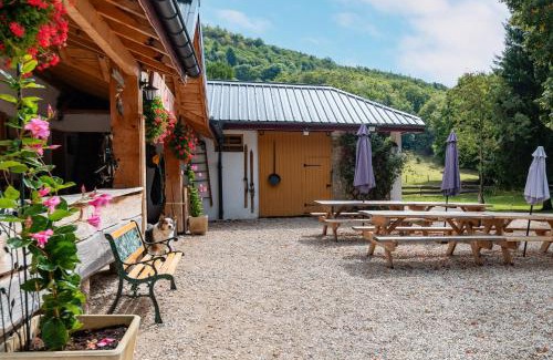 Vassieux-en-Vercors Apartment | Gite de groupe - Les Carlines