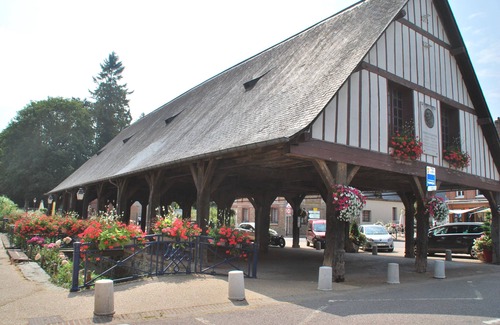 Cleres Cottage | GITE DE LA CLERETTE, cozy little nest, pretty tourist village, shops, SNCF