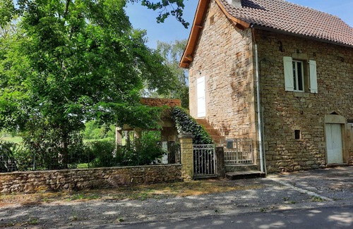 Salles-Courbaties House | GÏTE DE LA FORGE IN AVEYRON BETWEEN VILLEFRANCHE DE ROUERGUE AND FIGEAC