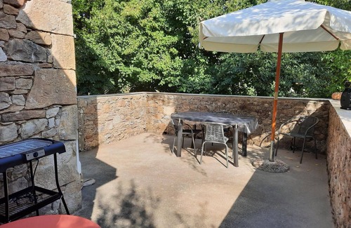 Salles-Courbaties House | GÏTE DE LA FORGE IN AVEYRON BETWEEN VILLEFRANCHE DE ROUERGUE AND FIGEAC