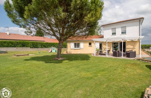 Saint-Ignat House | GITE DE LA PLAINE IN THE HEART OF AUVERGNE