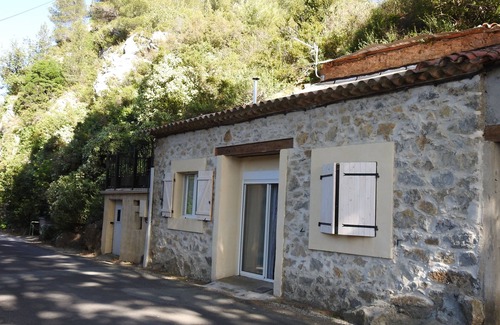Padern Cottage | Gite de La Roche Cathare