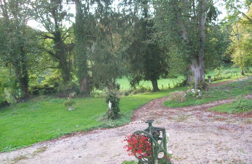 Brion Cottage | Gite de la tour 50m² in brion in the autunois 1 bedroom 5 sleeps