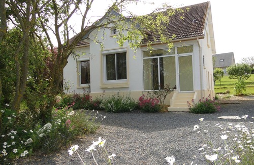 Saint-Laurent-sur-Mer House | GITE DE MER, 900 m from the beautiful beach of omaha Beach, 8 pers, 130 m2