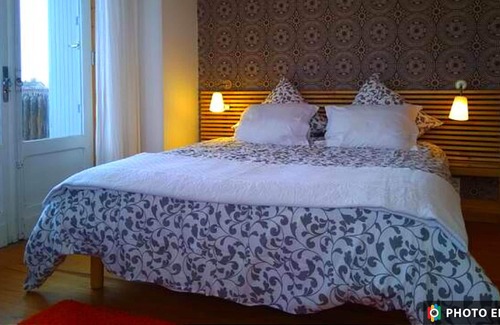 Montricoux House | Gite de Montricoux - Large detached House with enclosed Garden