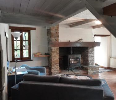 Saint-Remy-de-Blot House | Gite des Cotes de Sioule
