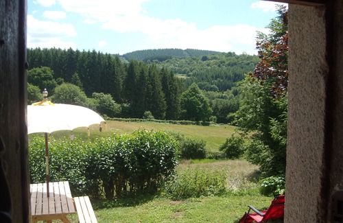 Dun-les-Places Cottage | gîte des croisettes, in the Morvan regional park