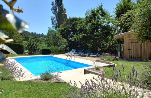 Sauveterre-la-Lemance Cottage | Gîte des Lavandes with private pool