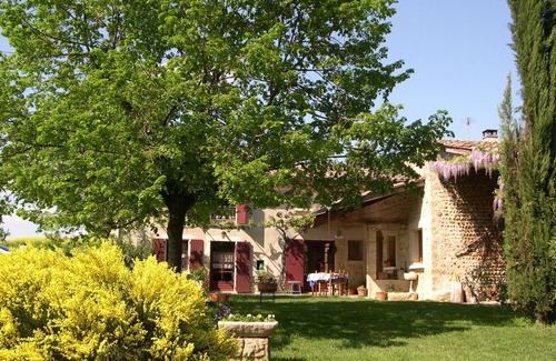 Livron-sur-Drome House | Gîte des Moutiers, in the countryside in an old renovated farm