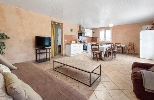 Eymeux Apartment | Gite Des Prés