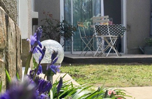 Saint-Pierre-des-Corps House | Gite, Detached house with garden, quiet, near train station