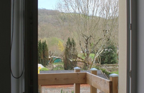 Arudy Apartment | Gîte du canal du moulin, in the heart of the village of Arudy in the Ossau Valley