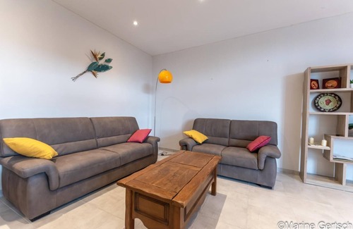 Allemant House | Gite Du Grand Val 2 - ALLEMANT