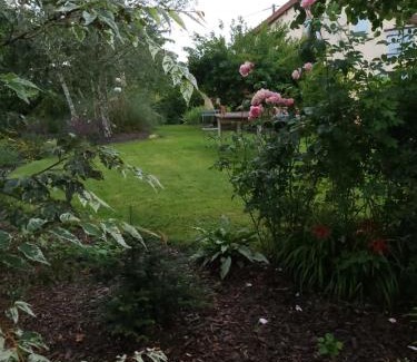 Ceron Bed & Breakfast | Gite du jardin du Bout du Ciel