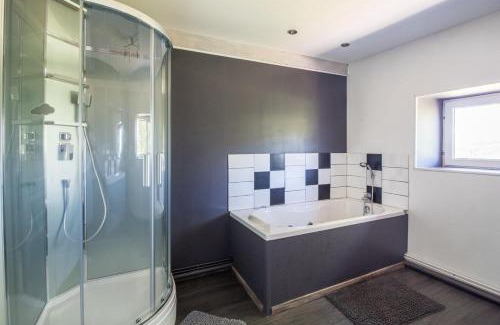 Saint-Germain-lʼHerm House | GITE DU MORS-DORE