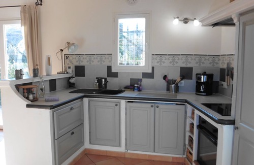 Rognes Cottage | GITE ELANTHAU, 73 m² WITH POOL FOR 4-5 PEOPLE
