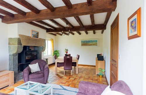 Plourhan House | Gite Entre Mer Et Golf, 1.5 km from the beaches and port of St Quay and 5 mn from the golf course