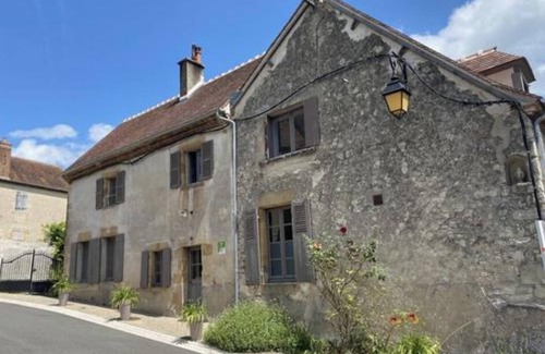 Besson House | Gite Eugénie