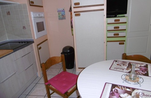 Assay Cottage | Gite fleuri Les Géraniums 3 * with swimming pool in the heart of the Loire castles
