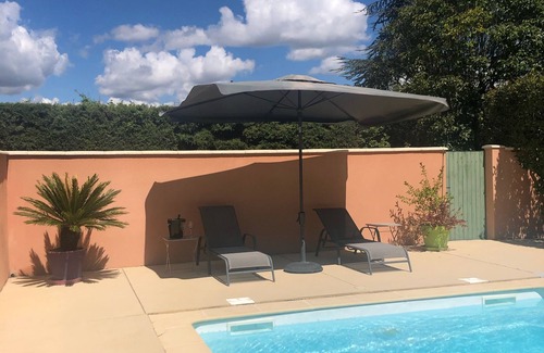 Cabries Apartment | Gite for 3, ideally located, 10 mn from Aix en Provence and 20 mn from Marseille