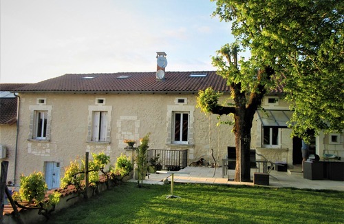 Leguillac-de-l'Auche House | Gîte for 6 people with swimming pool. SPA option
