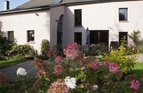 Neufchateau House | Gite for person with reduced mobility with outdoor pool