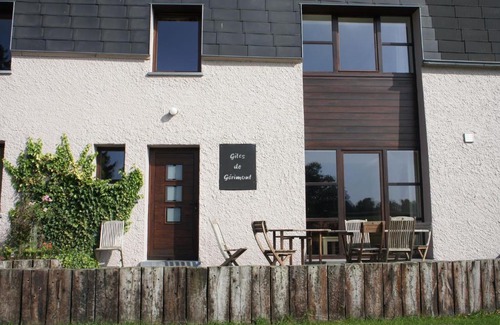 Neufchateau House | Gite for person with reduced mobility with outdoor pool