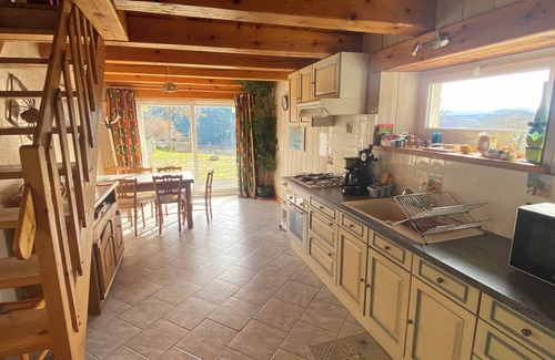 Le Monastier-sur-Gazeille House | Gite Entierement Renové Avec vue sur la Vallée de la Gazeille