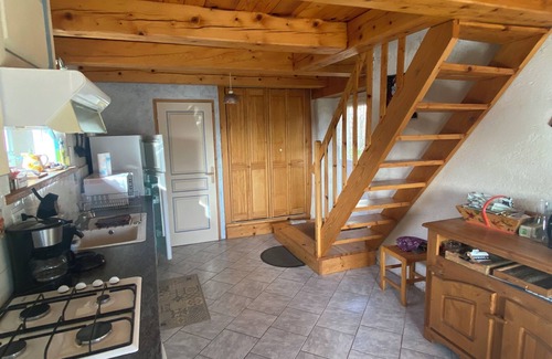 Le Monastier-sur-Gazeille House | Gite Entierement Renové Avec vue sur la Vallée de la Gazeille