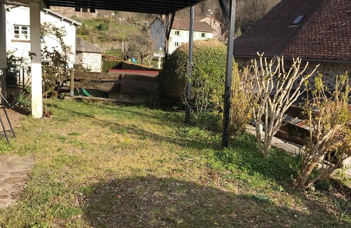 Saint-Cirgues-de-Jordanne House | Gite à Capacité Modulable